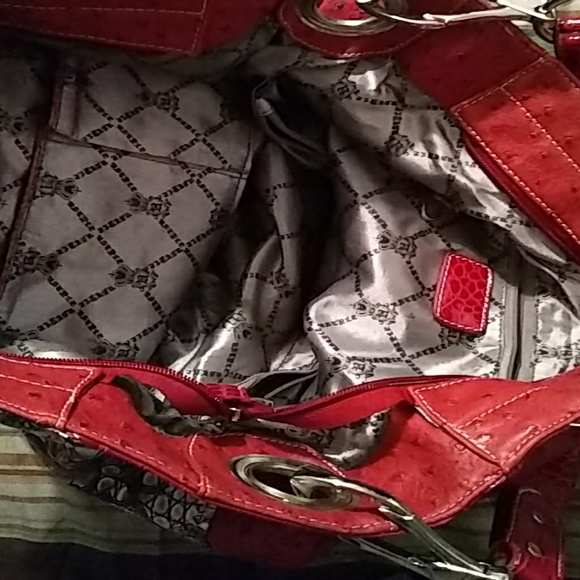 Purse - Picture 2 of 3